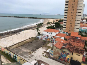 703 Lindo Flat mobiliado com vista lateral mar na Praia de Iracema